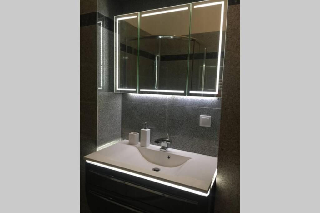 New Cozy Apartment, Top Location, 12 Min To Center Vienna Luaran gambar